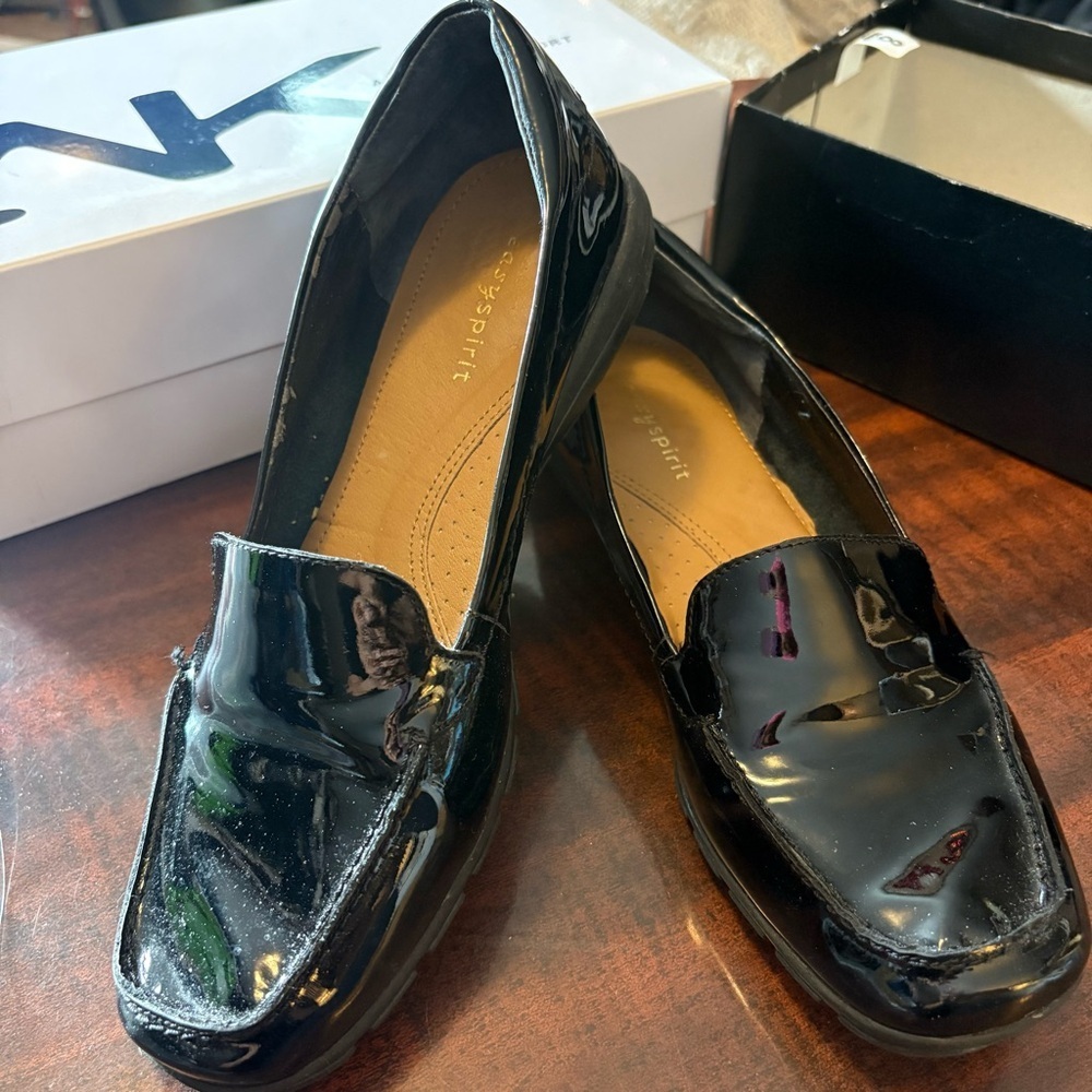 Easy Spirit Glossy Black Flats